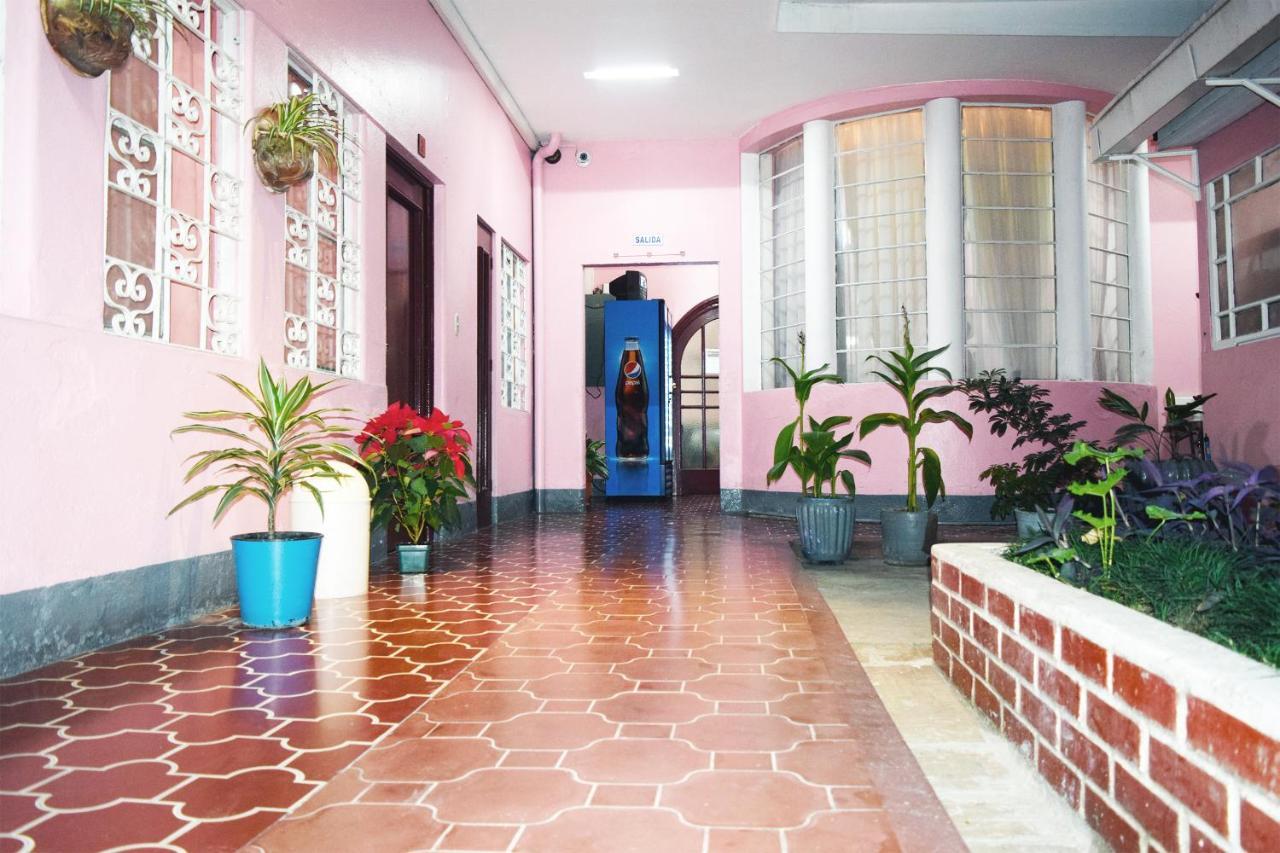 Hotel Fuentes Guatemala City Exterior photo