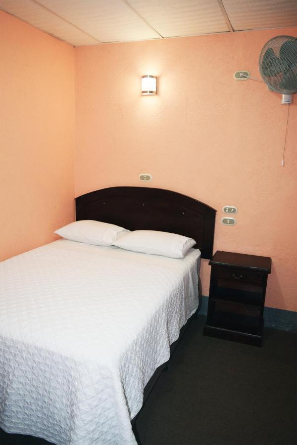 Hotel Fuentes Guatemala City Exterior photo