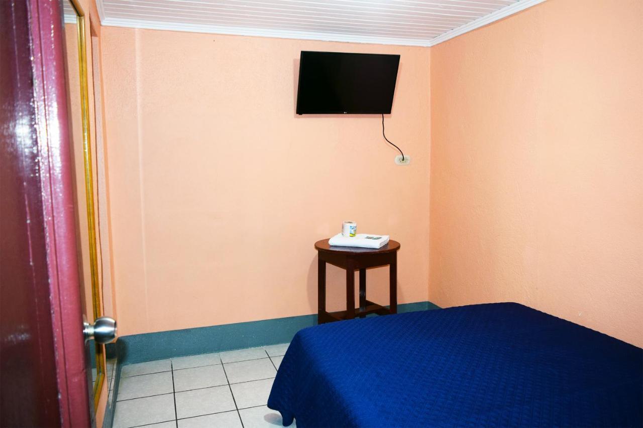 Hotel Fuentes Guatemala City Exterior photo